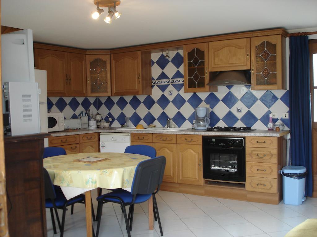 Les Gites De Kerroyal Garlan Rom bilde